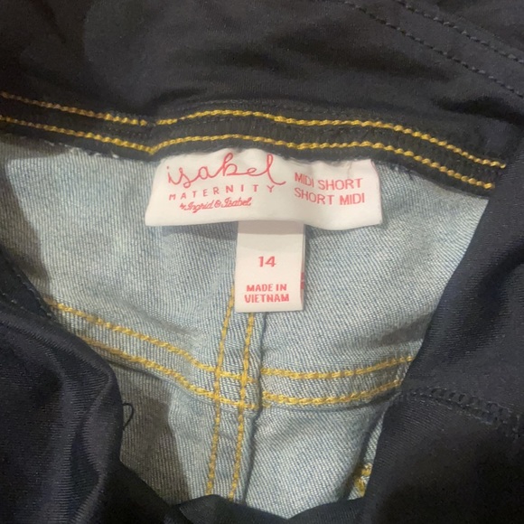 Maternity jean shorts - Picture 2 of 2